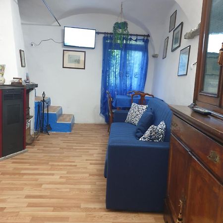 Casa Di Ingrida Bussana Vecchia Villa Sanremo Bagian luar foto