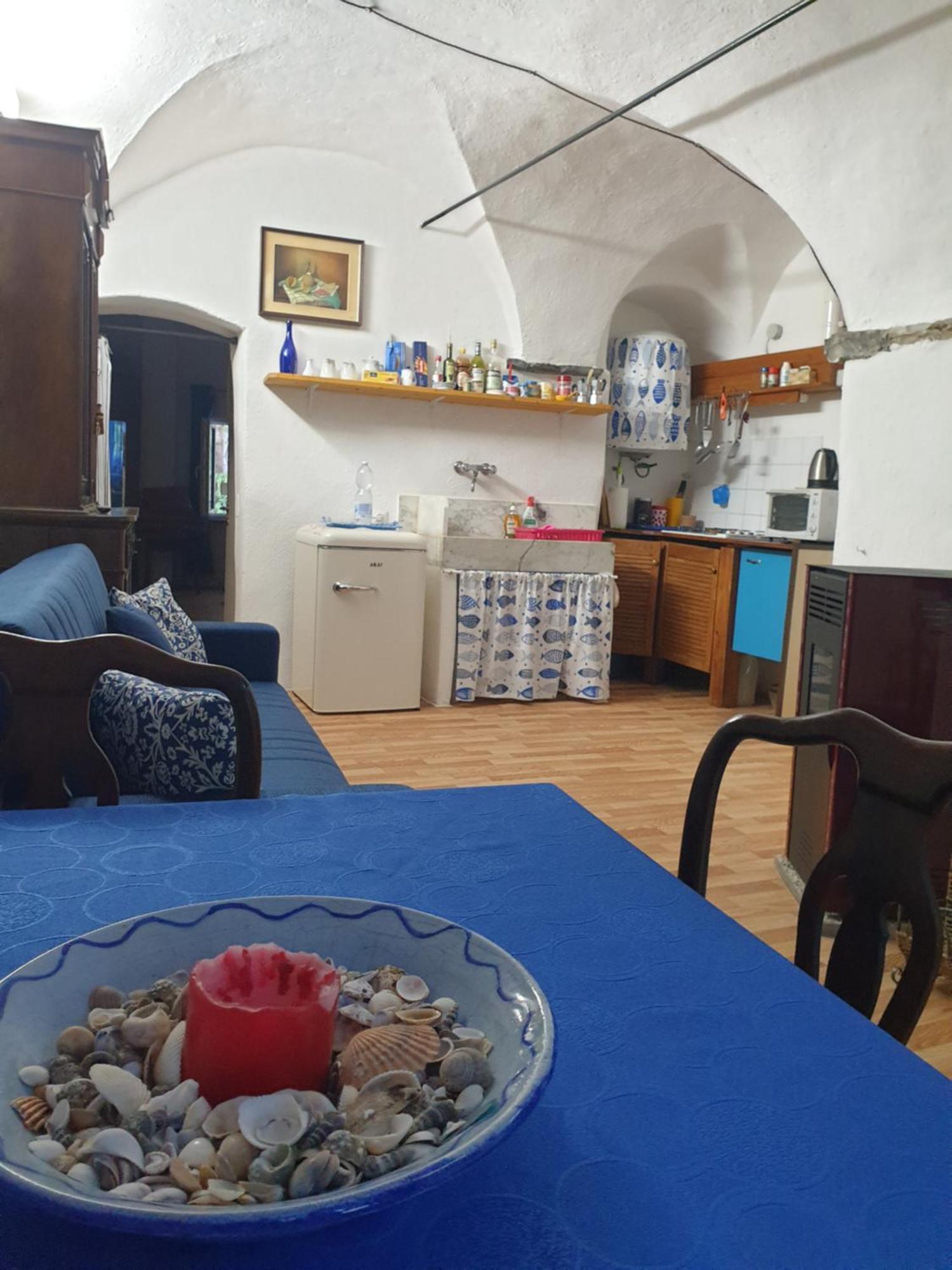 Casa Di Ingrida Bussana Vecchia Villa Sanremo Bagian luar foto